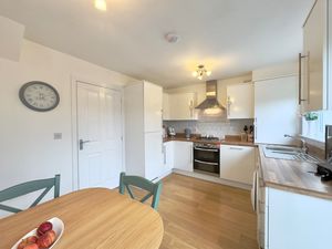 Photo 7- click for photo gallery